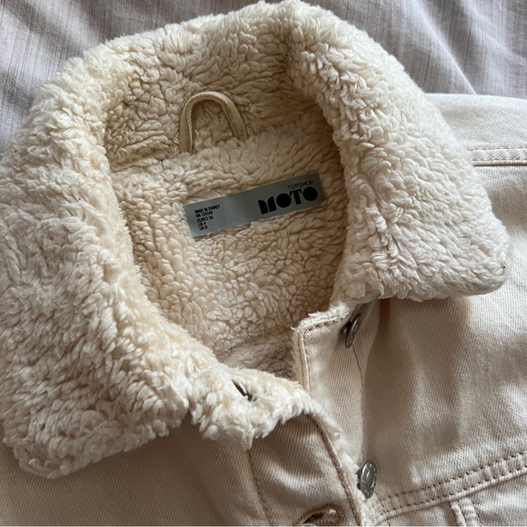 TOPSHOP Moto Shearling Denim Jacket - Picture 3 of 8